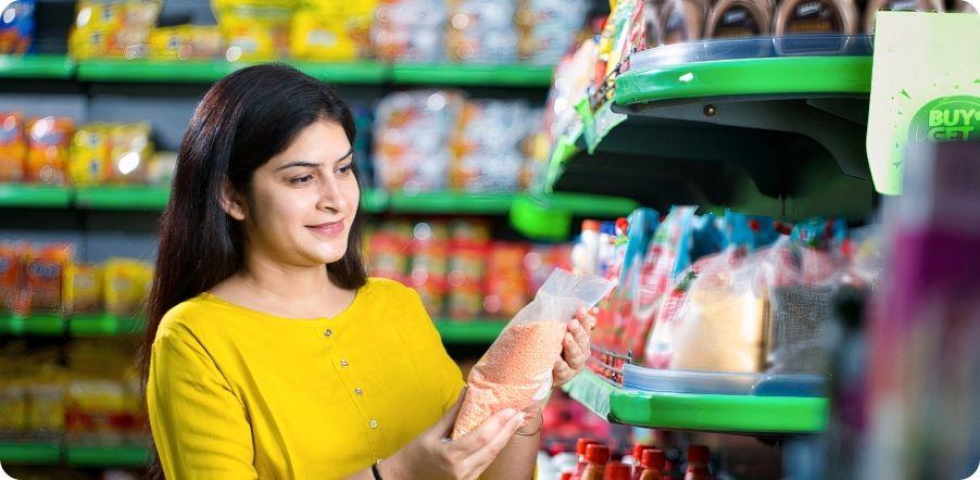 A women checking out grocery